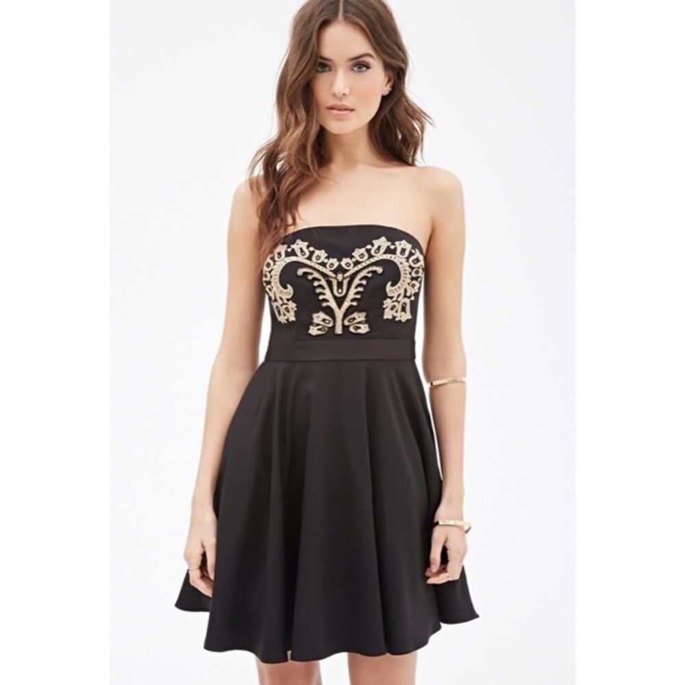 Hpcontemporary Baroque-Embroideredfit & Flare Dress